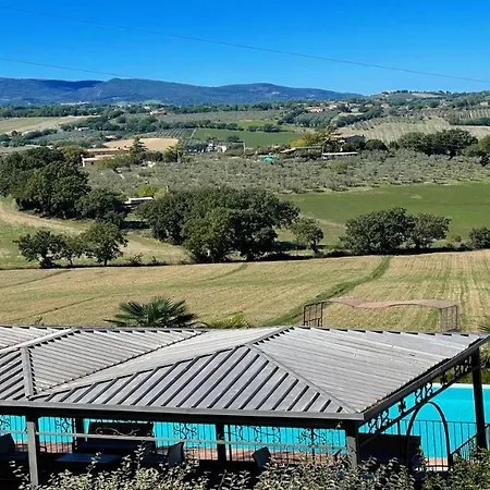 Sensational Views From 6 Apts, Sumptuous Gardens, Infinity Pool, Wifi Aircon