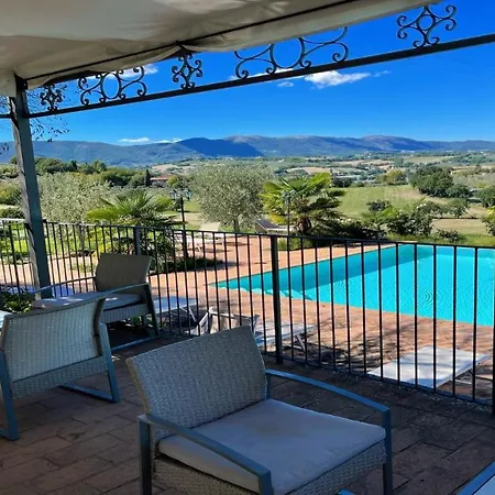 Sensational Views From 6 Apts, Sumptuous Gardens, Infinity Pool, Wifi Aircon
