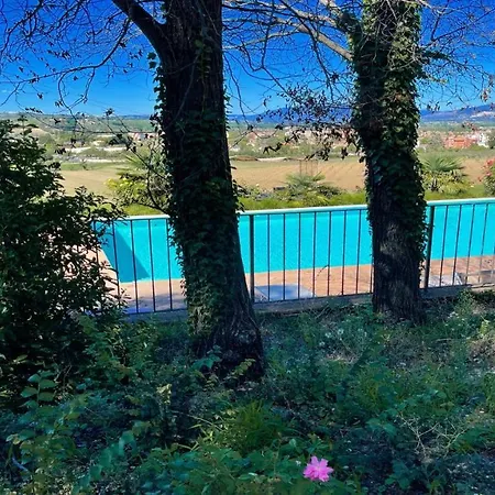Sensational Views From 6 Apts, Sumptuous Gardens, Infinity Pool, Wifi Aircon