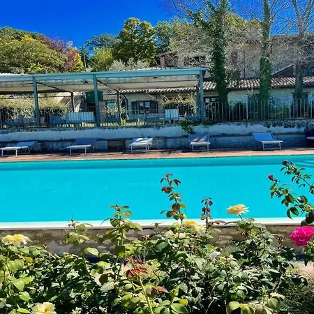 Sensational Views From 6 Apts, Sumptuous Gardens, Infinity Pool, Wifi Aircon * Colle Umberto (Umbria)