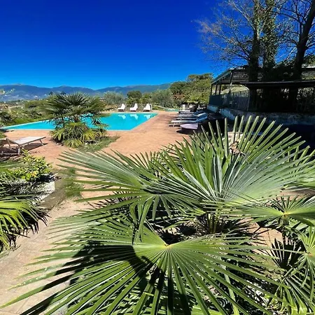 Sensational Views From 6 Apts, Sumptuous Gardens, Infinity Pool, Wifi Aircon *